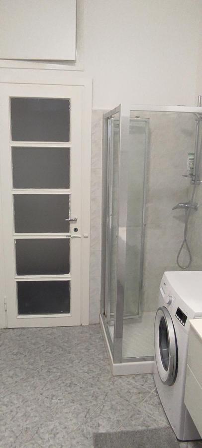 Apartment Melaverdeflat Porta Venezia-dateo Metro 4 Milan